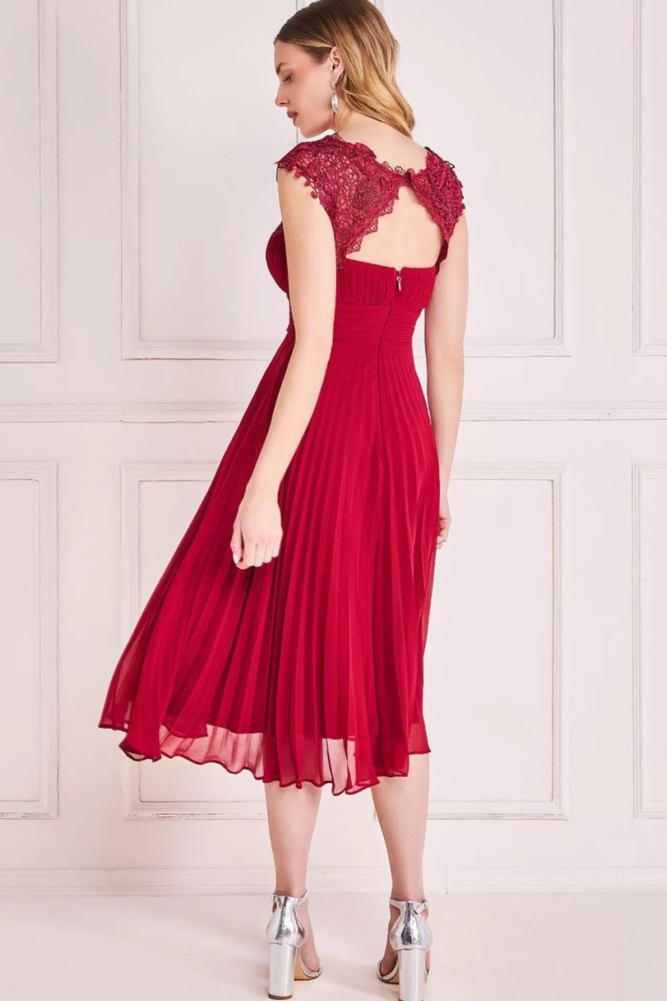 Midi Dresses^* Crochet & Pleated Top Midi Burgundy