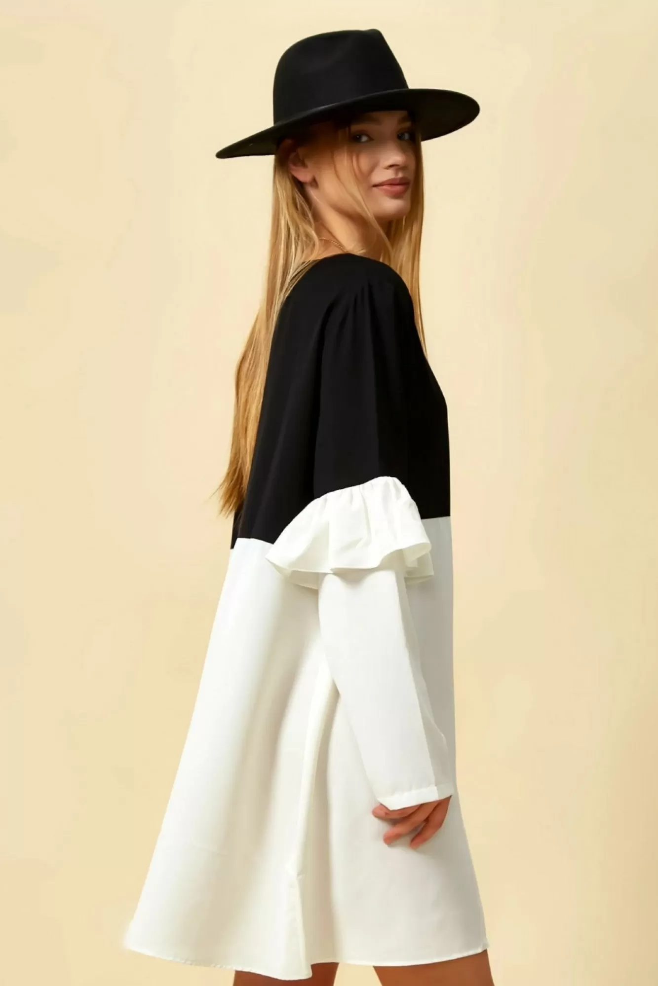Blouses^Hoxton Gal Colour Block Top With Frill Sleeve White Blossom