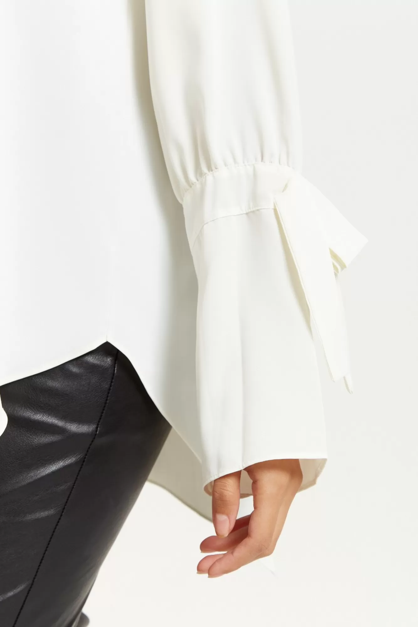Blouses^Hoxton Gal Relaxed Fit Cuff Detailed Blouse With Long Sleeve White