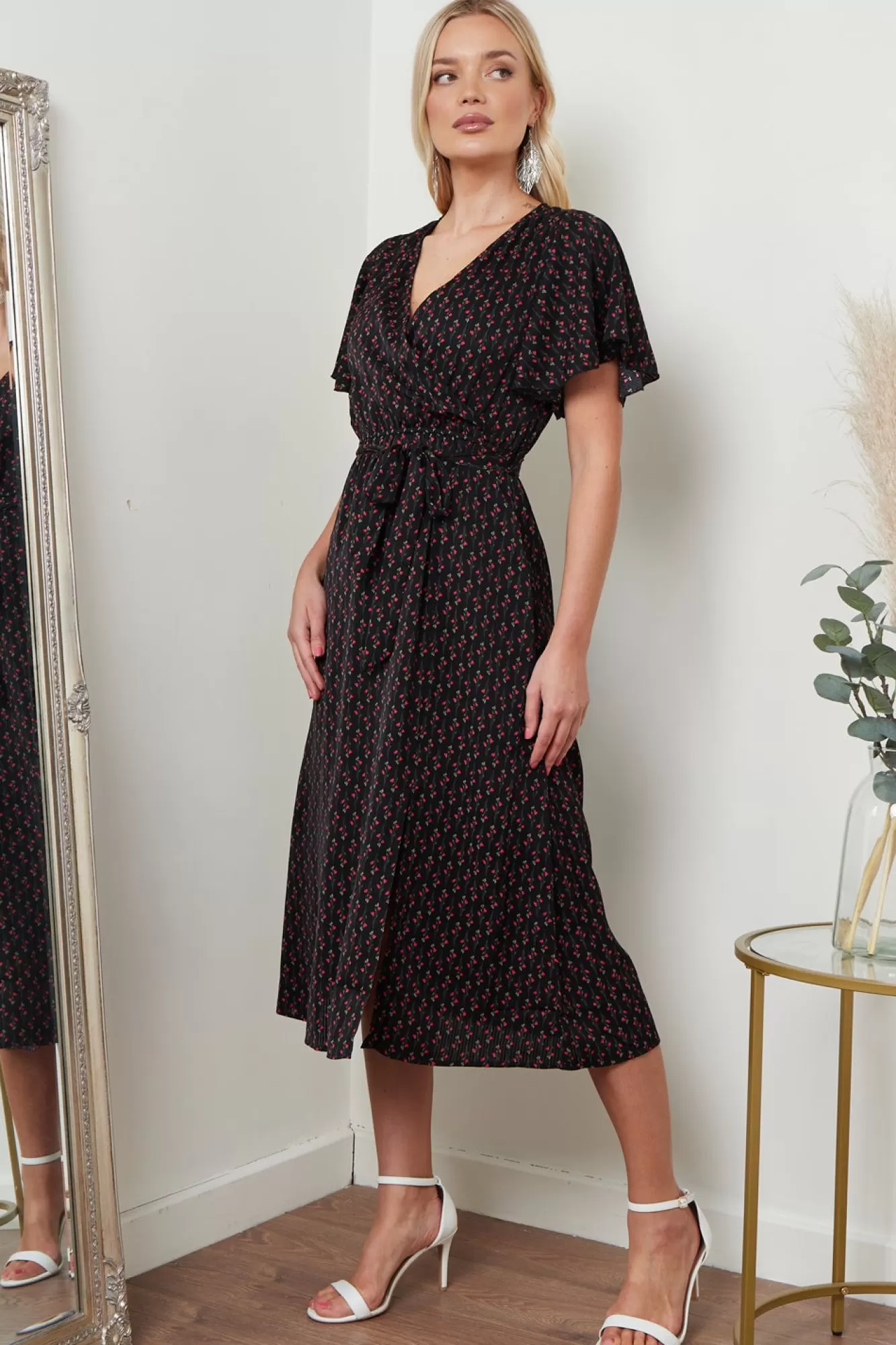 Midi Dresses^Lilura London Angel Sleeves Midi Wrap Dress In Floral Black