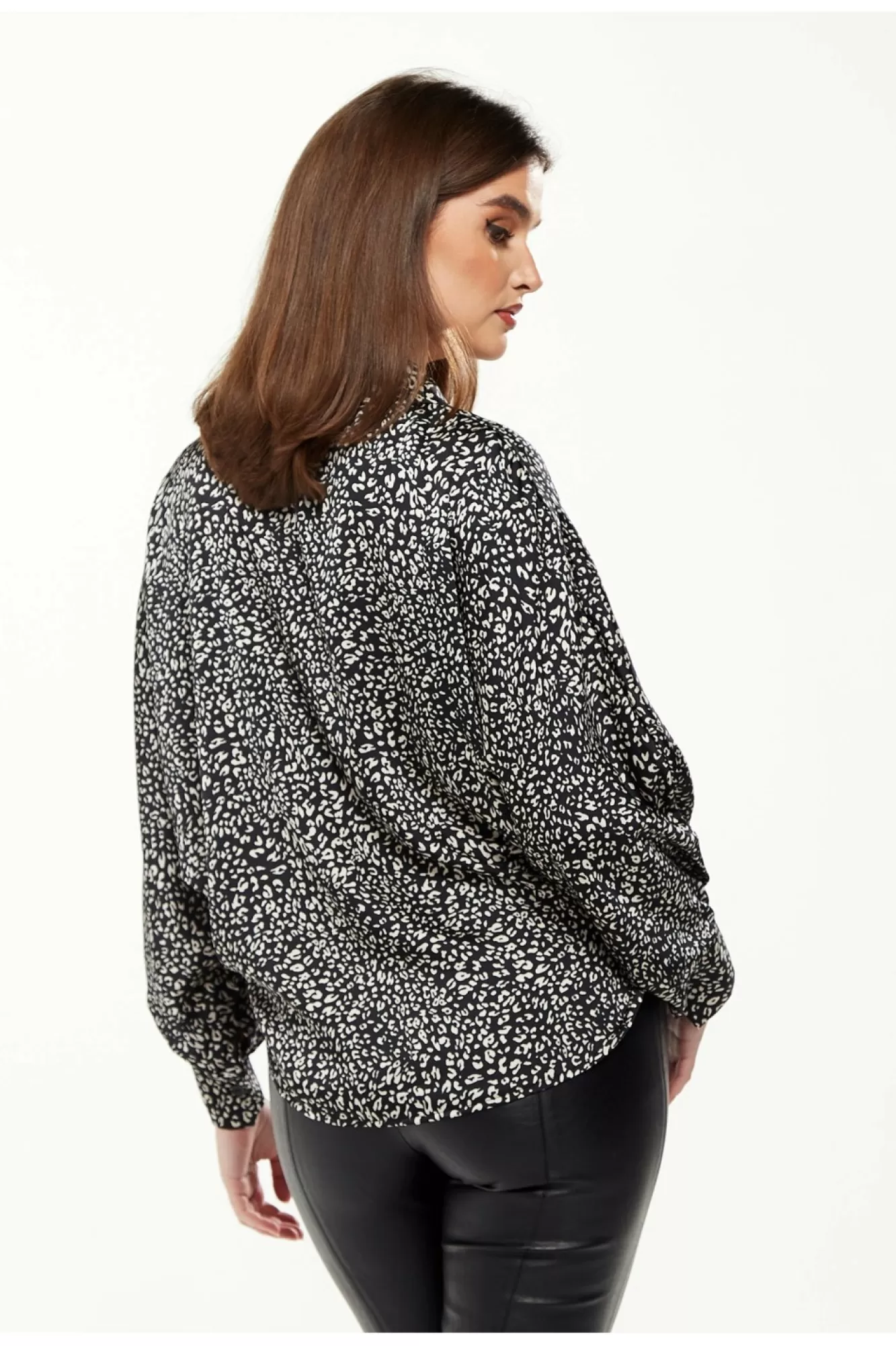 Blouses^Liquorish Divine Grace Blouse Front Tie In Black & White Blackwhite