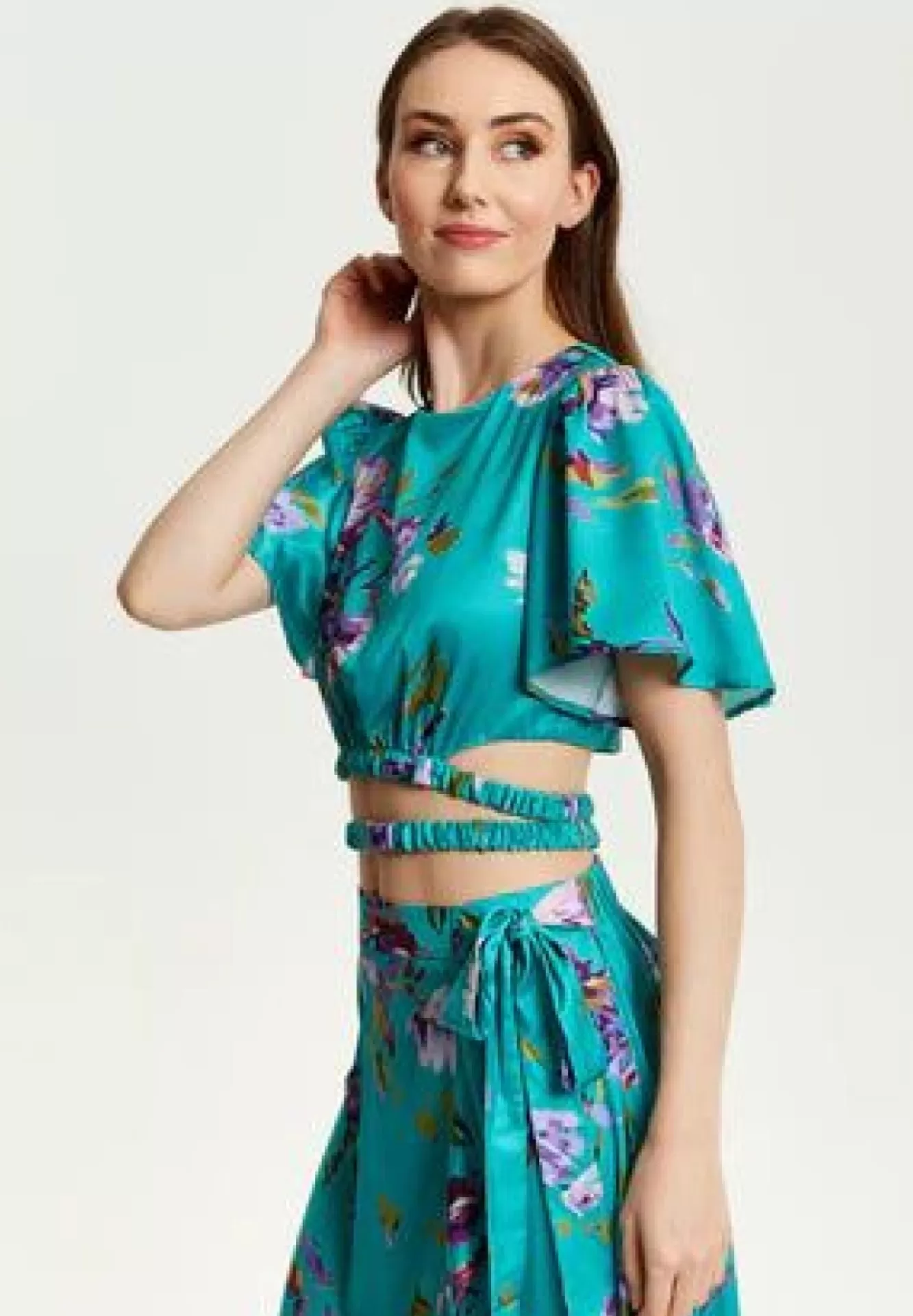 Crop Tops^Liquorish Floral Print Crop Top With Tie Details Green
