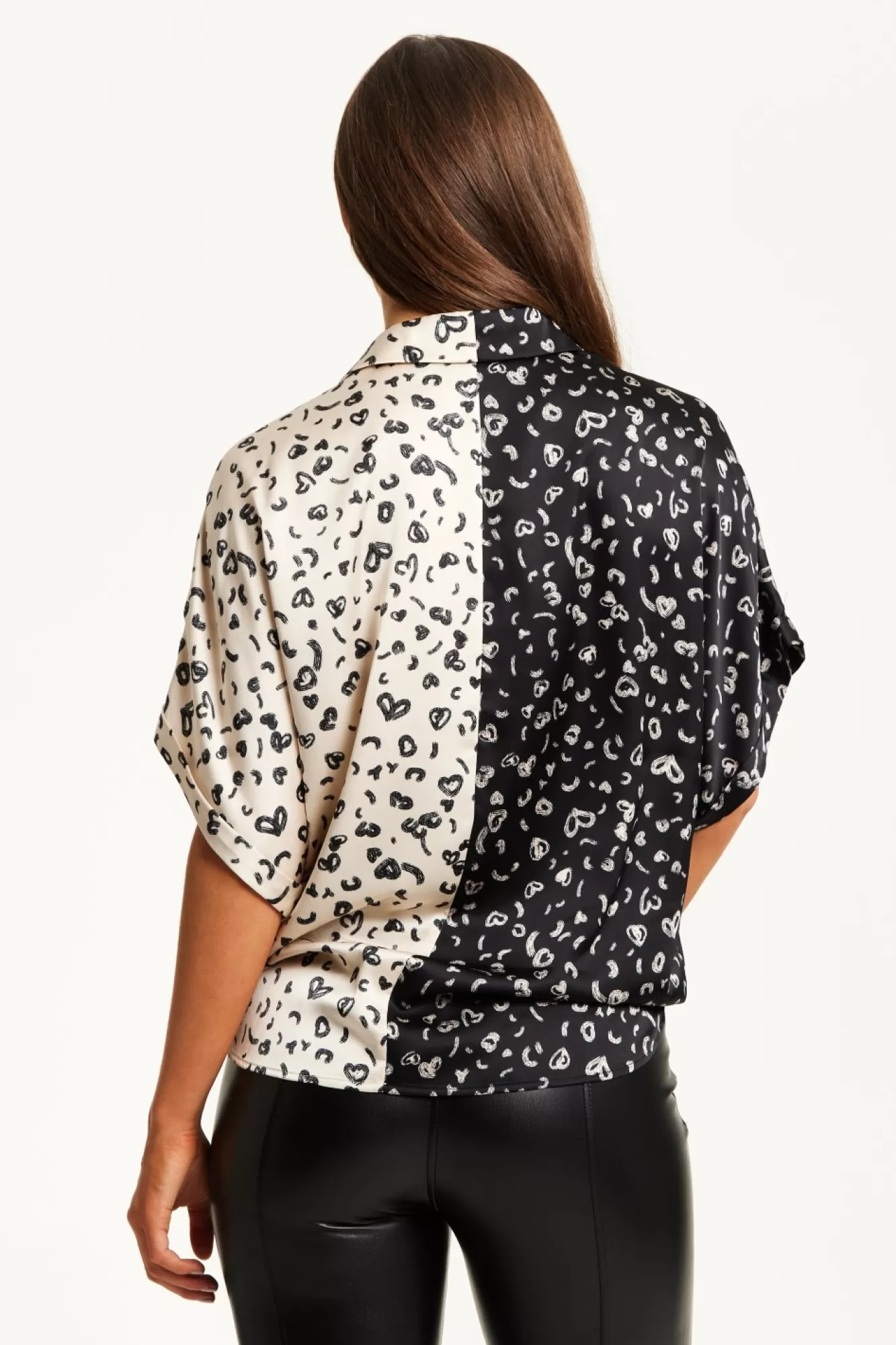 Short Sleeve Tops^Liquorish Monochrome Heart Print Shirt With Short Sleeves Multicolour
