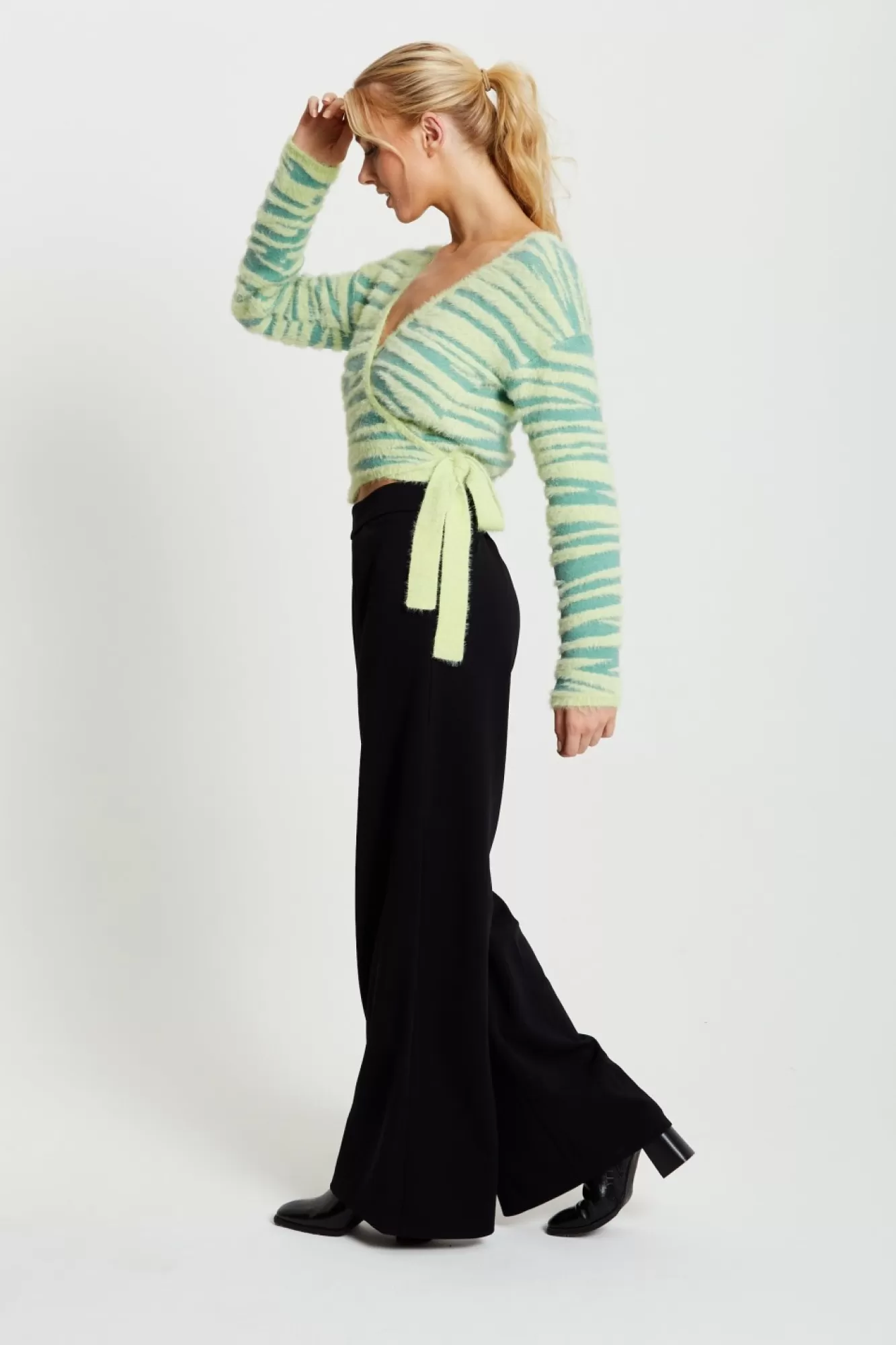 Cardigans^Liquorish Textured Zebra Wrap Cardigan In Yellow And Green Yellowgreen