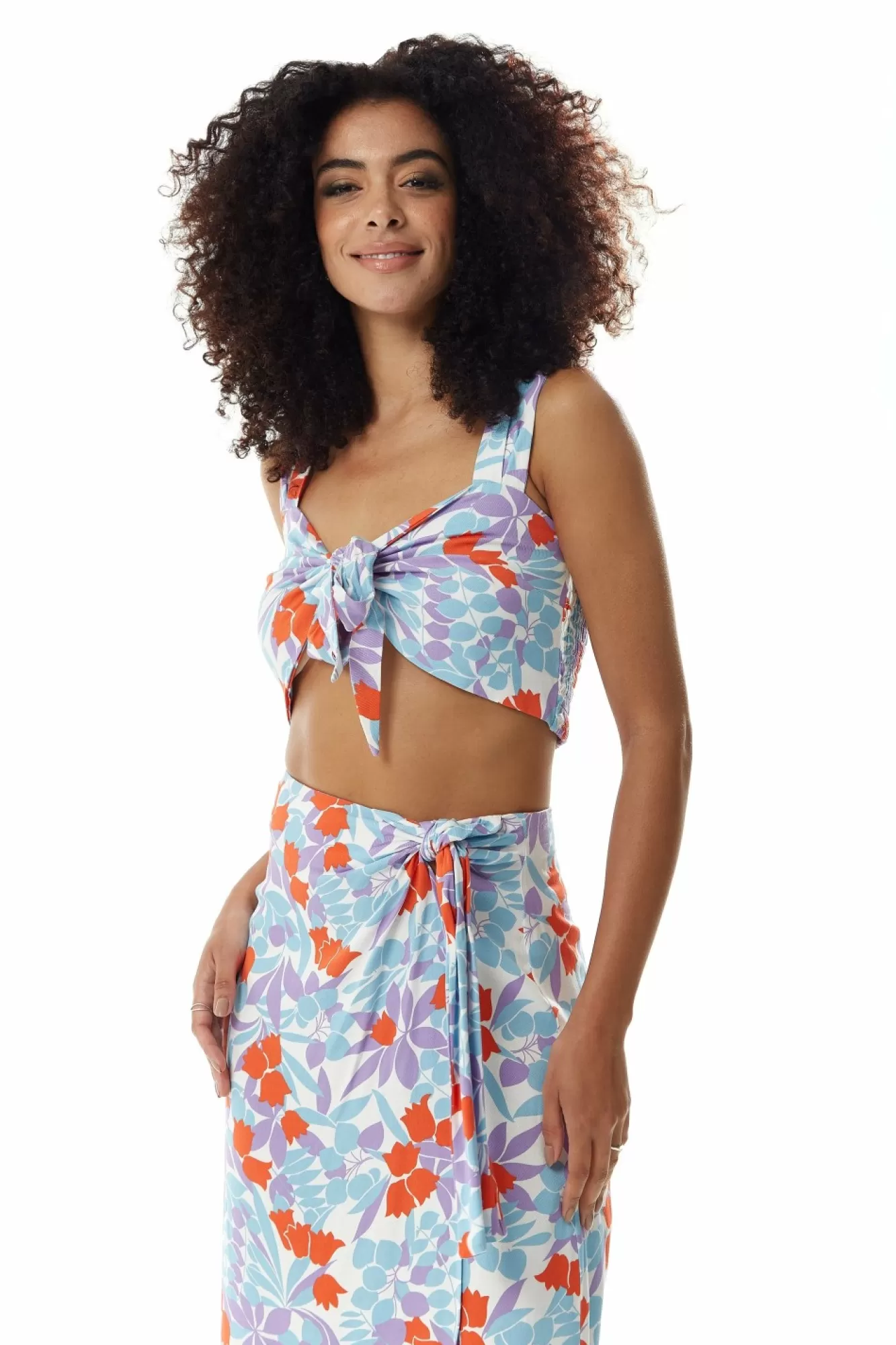 Crop Tops^Liquorish Tie Front Floral Print Crop Top In Blue And Red Bluered